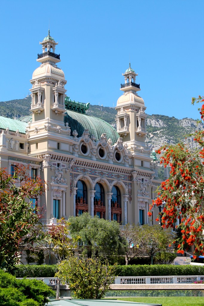 "Hey look!  I think that must be the casino because it's extra pretty."