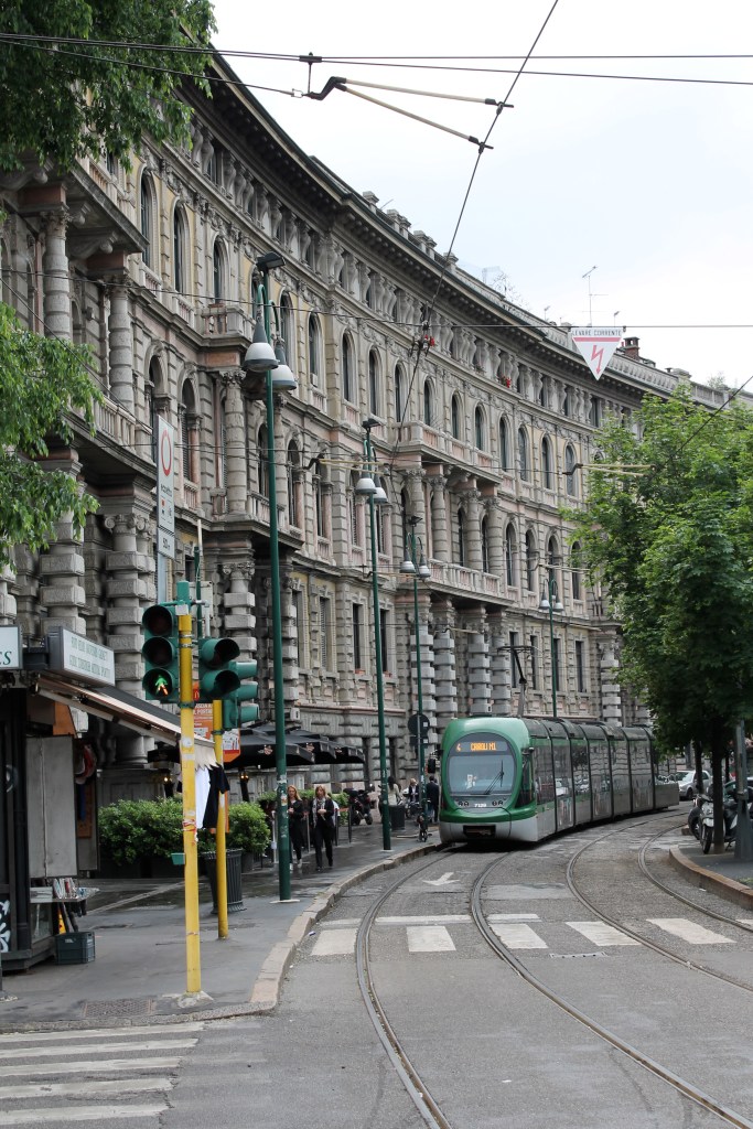 Cool street in front of the castle!